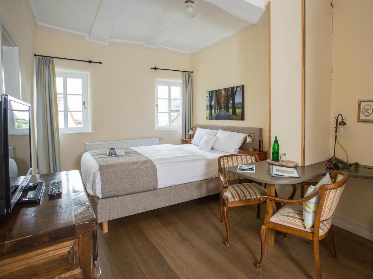 שוואלמשטאדט Altstadthotel Treysa מראה חיצוני תמונה